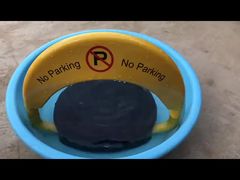 armadietto delle ruote della macchina