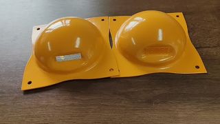 I tacchetti da strada in acciaio migliorano la sicurezza